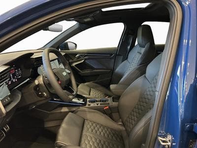 Audi RS3 TFSI Limousine quattro S troni (2025) - Photo 11