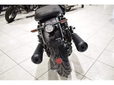 Moto Guzzi V7 STONE (2026) - Photo 3