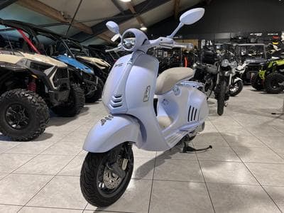 Vespa 946 Snake (2026) - Photo 2