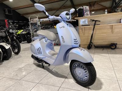 Vespa 946 Snake (2026) - Photo 8