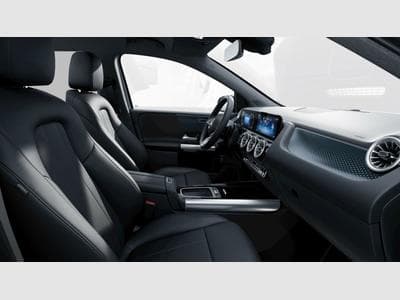 Mercedes B 180 d (2023) - Photo 10