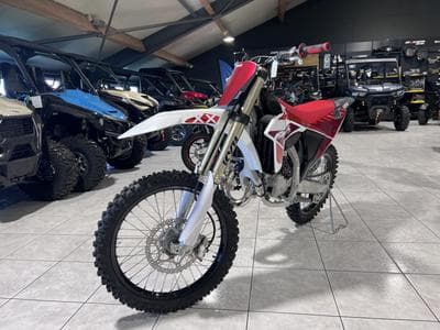 CROSS 125