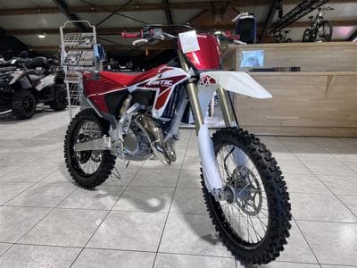 CROSS 125