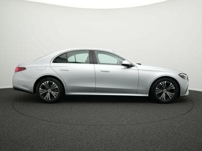 Mercedes E 220 d Avantgarde LED+Distr+Kamera+Ambi (2023) - Photo 5