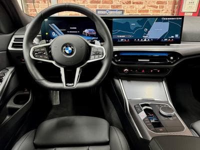 BMW 320 320dA Touring 2.0 190cv Auto M-SPORT (2024) - Foto 4