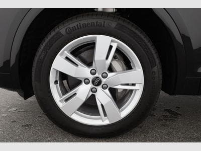 Audi Q5 Sportback 55 TFSI e quattro S line (2024) - Foto 15