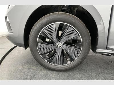 Skoda Kamiq 1.0 TSI Monte (2024) - Foto 11