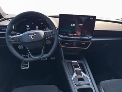 Cupra Leon Sportstourer (2025) - Photo 2