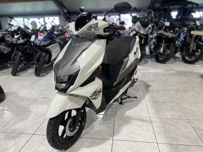 Suzuki Avenis 125 (2026) - Photo 2