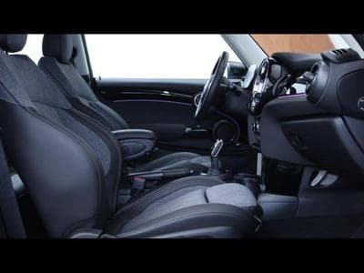 MINI Cooper Experience 2.0 178 Steptronic (2023) - Photo 11