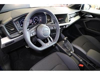 Audi A1 Sportback S Line (2024) - Photo 1