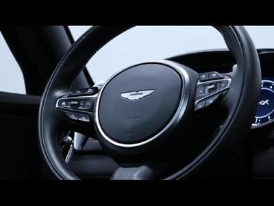 Aston-Martin DBX 707 V8 (2023) - Photo 14