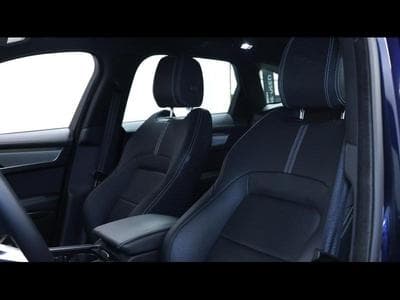 Jaguar F-Pace S D165 AWD Auto (2024) - Photo 14