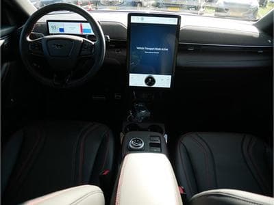 Ford Mustang Mach-E Premium AWD 99kWh Extended Range 351ch/258kW - A1 (2025) - Foto 4