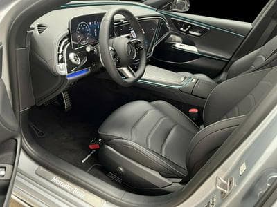 Mercedes E 220 d T-Modell (2024) - Foto 8