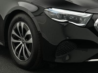 Mercedes E 220 d T-Modell Avantgarde (2024) - Foto 9
