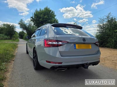 Skoda Superb Sportline (2018) - Photo 3