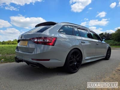 Skoda Superb Sportline (2018) - Photo 4