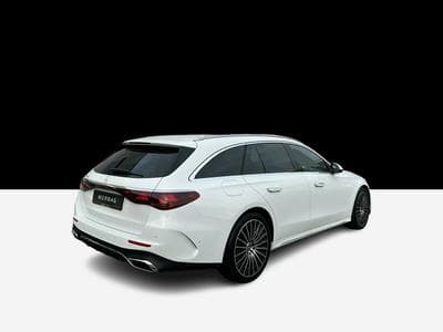 Mercedes E 220 d T-Modell (2024) - Foto 3