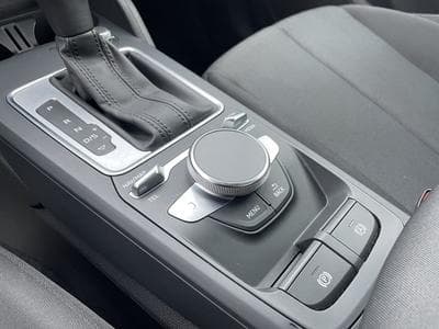 Audi Q2 35 TDI 150 S-TRONIC DESIGN GPS CARPLAY (2022) - Foto 7