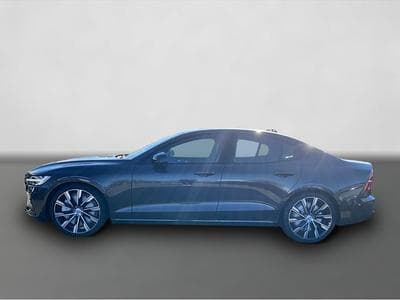Volvo S60 (2023) - Photo 2