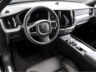 Volvo XC60 (2024) - Photo 3