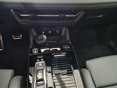 Audi Q6 E-tron quattro (2025) - Foto 12