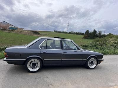 BMW 525 525i E28 (1985) - Foto 1