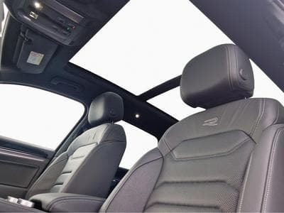 VW Touareg R-LINE (2024) - Foto 15