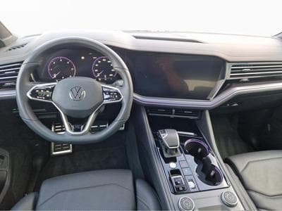 VW Touareg R-LINE (2024) - Foto 2