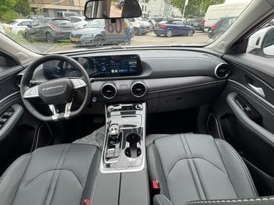 Forthing T5 EVO FRIDAY HEV 1.5 FULL HYBRID (2026) - Photo 8