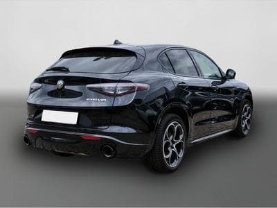 Alfa-Romeo Stelvio (2024) - Photo 2