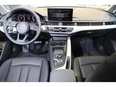 Audi A4 Avant (2024) - Foto 2