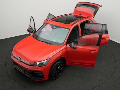 VW Tiguan 2.0 TDI R-Line 4Motion Pano+IQ+Harman (2024) - Foto 14