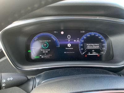 Toyota Corolla TS DYNAMIC BUSINESS PACK+NAVI (2024) - Photo 11