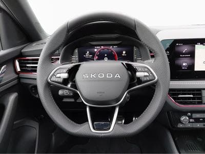 Skoda Kamiq Monte Carlo (2025) - Foto 10