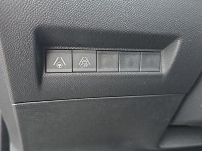 PEUGEOT 2008 e-2008 136ch GT (2023) - Foto 11