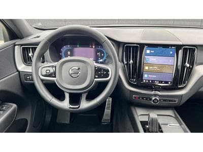 Volvo XC60 Plus Dark (2022) - Photo 12