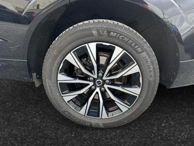 Volvo XC60 B4 Plus Dark / Diesel (2023) - Foto 14