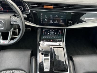 Audi Q8 50 TDI / Quattro / SLine / Diesel (2023) - Foto 13