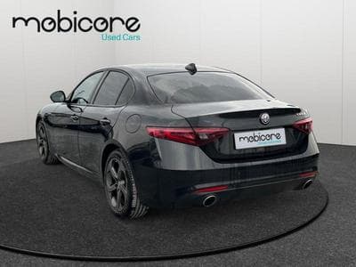 Alfa-Romeo Giulia Super / Essence (2021) - Foto 2