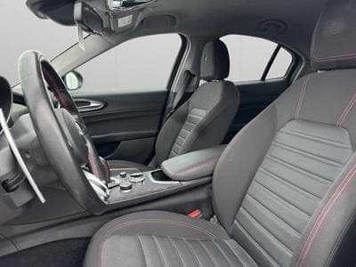 Alfa-Romeo Giulia Super / Essence (2021) - Foto 9