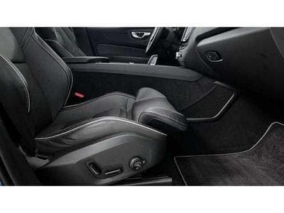 Volvo XC60 R-Design (2020) - Photo 15