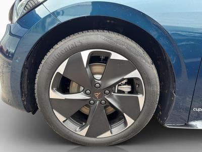 Cupra Born eBoost - All Seasons Tires (2025) - Foto 8