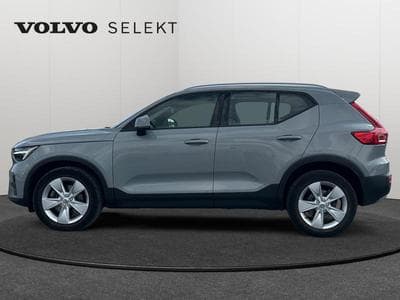 Volvo XC40 B3 Core / Essence (2023) - Foto 4