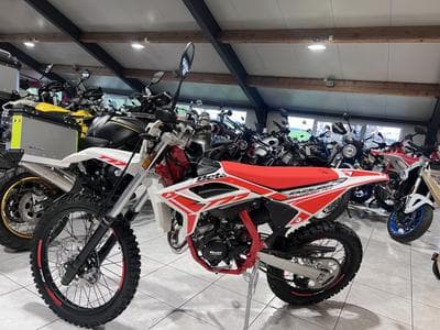 RR Enduro