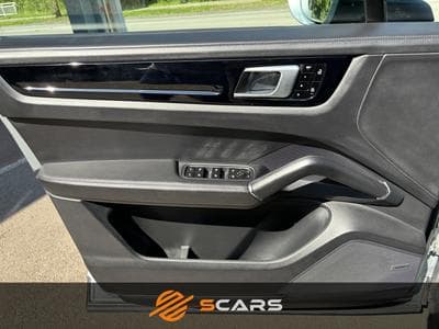 Porsche Cayenne Coupé 3.0 V6 Turbo 340cv (2020) - Foto 13