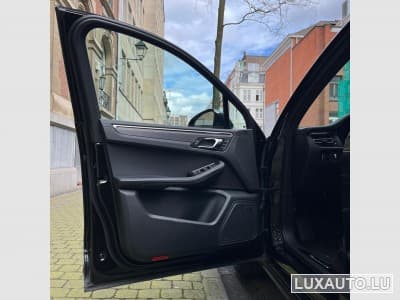 Porsche Macan GTS (2022) - Photo 15