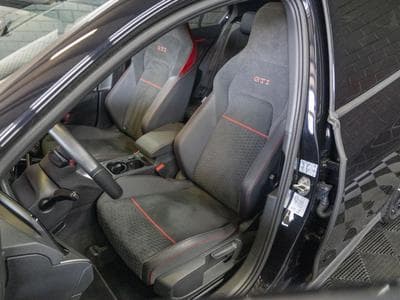 VW Golf GTI Clubsport 2.0 TSI 300 CV DSG7 *Matrix* *Harman* (2023) - Photo 7