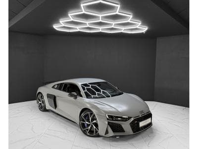 R8